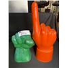 Image 1 : HULK SOFT GLOVE AND POINTING FINGER SOFT GLOVE