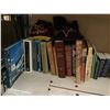 Image 2 : ASSORTED JEWISH LITERATURE, FRAMED ART & BAGS