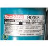 Image 2 : MAKITA 9005B ANGLE GRINDER