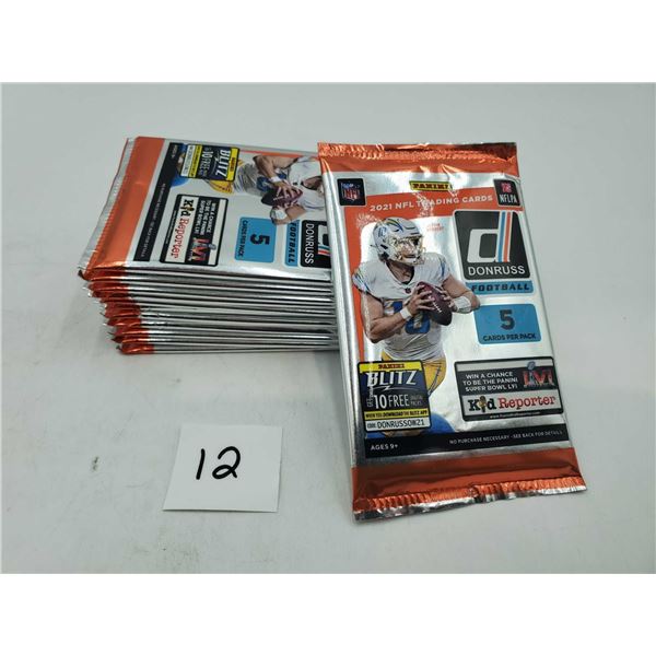 Panini Blitz 2021 NFL Trading Cards - 12 packs of 5 cards