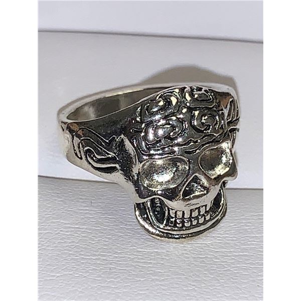 Gents NEW Silver Biker Skull RIng Size 10