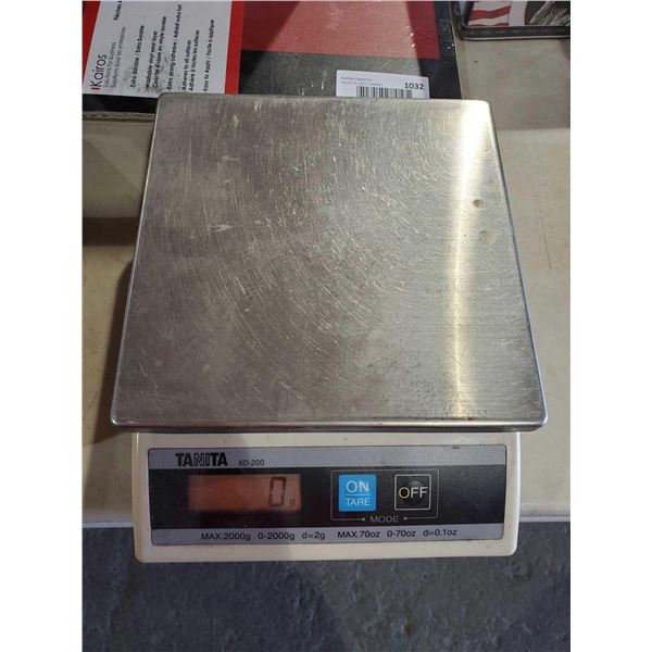 Tanita KD-200 Digital Scale