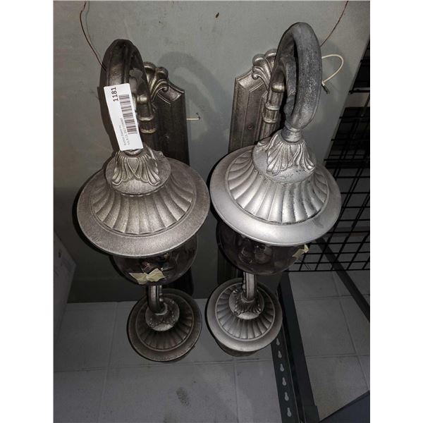 Lot of 2 colonial Coach Lamps - from a reno