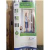 Image 2 : Genius Cool Retractable Screen Door System