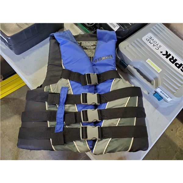 Yamaha Adult small medium life jacket