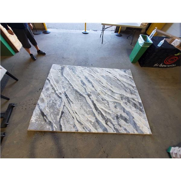 Safavieh 4 x 8 ft grey/white area rug