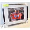 Image 1 : FRAMED CONNOR MCDAVID AND WAYNE GRETZKY PHOTO