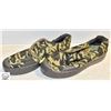 Image 1 : NEW SIZE 9 MENS CAMO SHOES