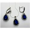 Image 1 : 13)  SET OF PENDANT AND DROP EARRINGS IN