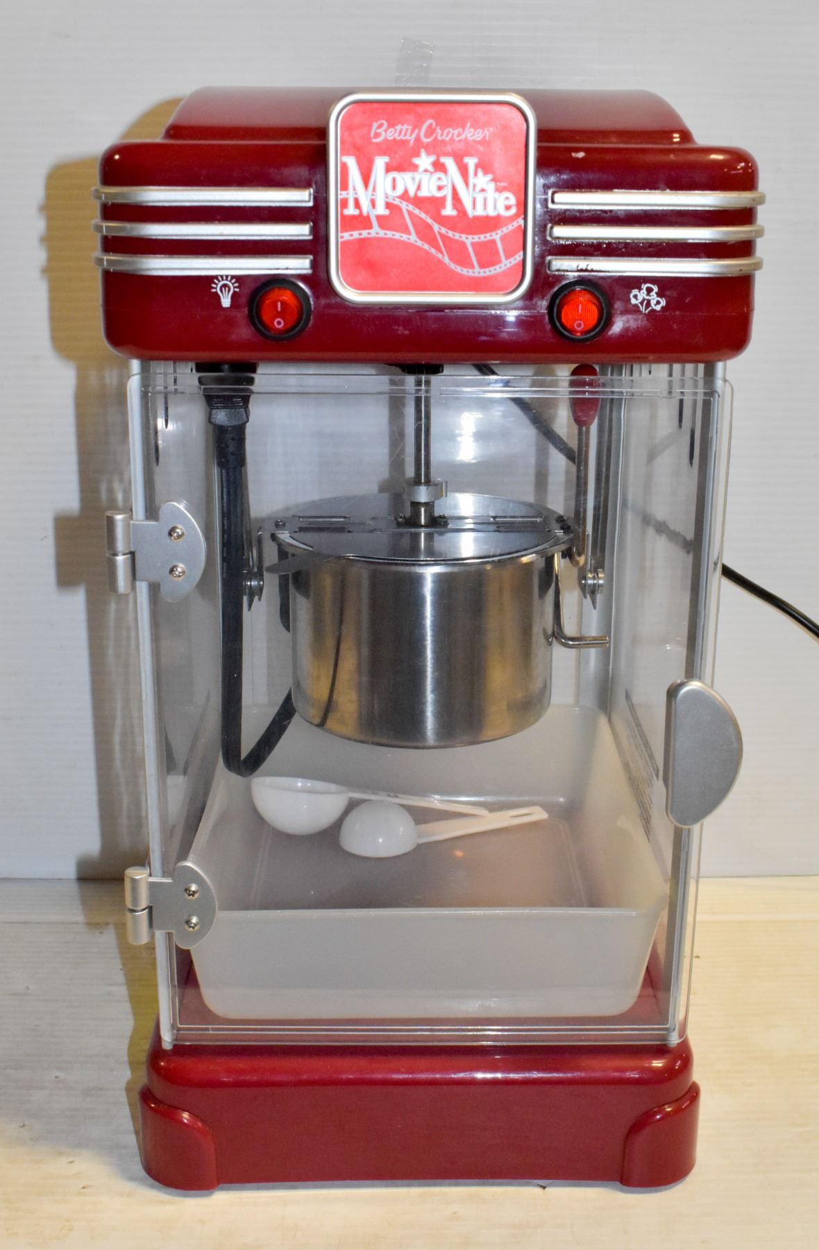 BETTY CROCKER MOVIE NIGHT COUNTERTOP POPCORN POPPER Test Site BETTY CROCKER MOVIE NIGHT COUNTERTOP POPCORN POPPER Test Site
