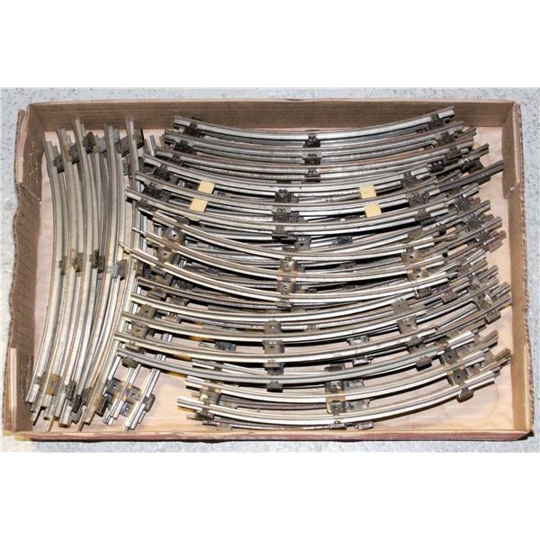 30 CURVED PCS. VINTAGE RAILWAY TRACK