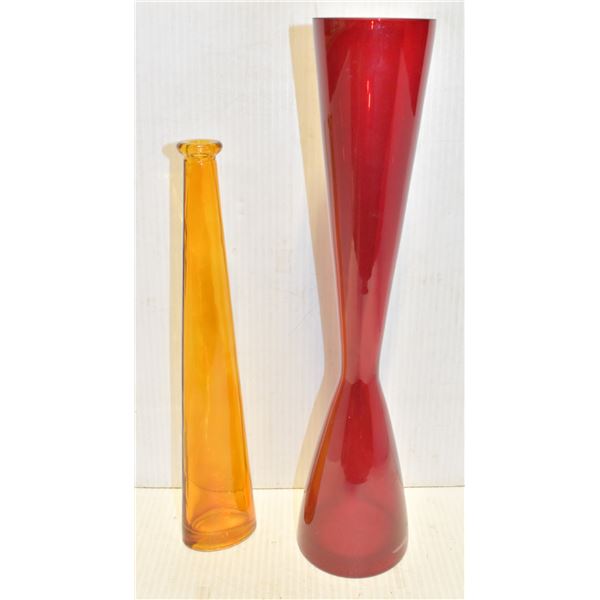 VINTAGE GLASS VASE PAIR