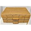 Image 1 : WICKER PICNIC BASKET