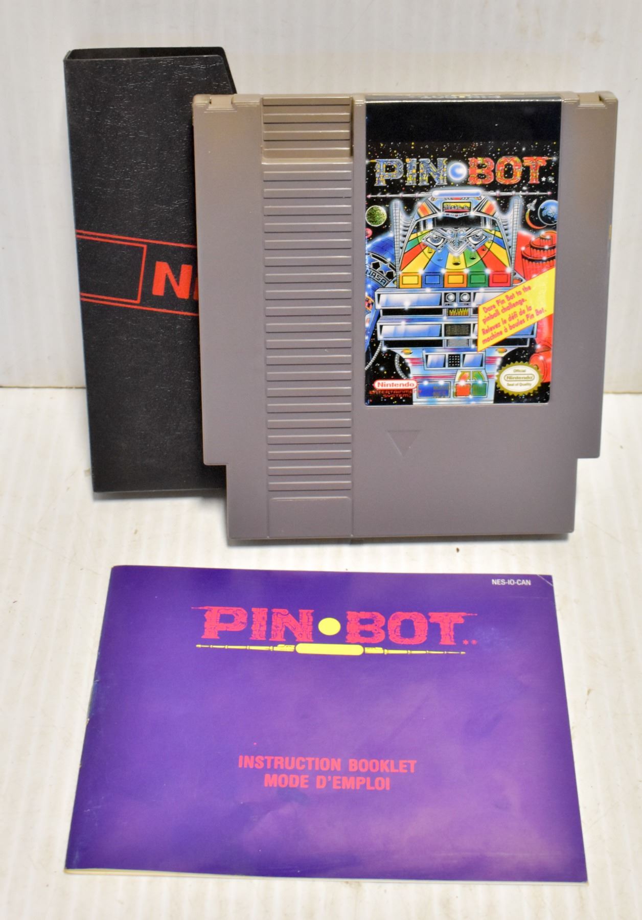 NINTENDO ( NES ) PIN BOT W/ MANUAL