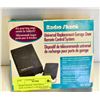 Image 1 : RADIO SHACK UNIVERSAL REPLACEMENT GARAGE DOOR