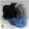 Image 1 : SET OF SHAG THROW PILLOWS