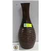 Image 1 : WOODEN DECOR VASE