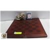Image 1 : VINTAGE WOODEN CHESS BOARD