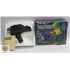 Image 1 : VINTAGE MEGO STAR TREK PHASER IN BOX