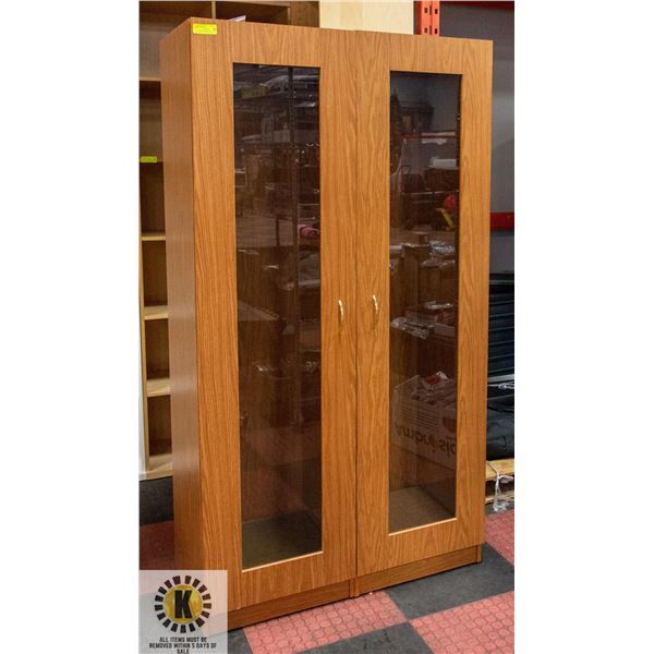 WOOD/GLASS CABINET 39  X 19  X 6FT