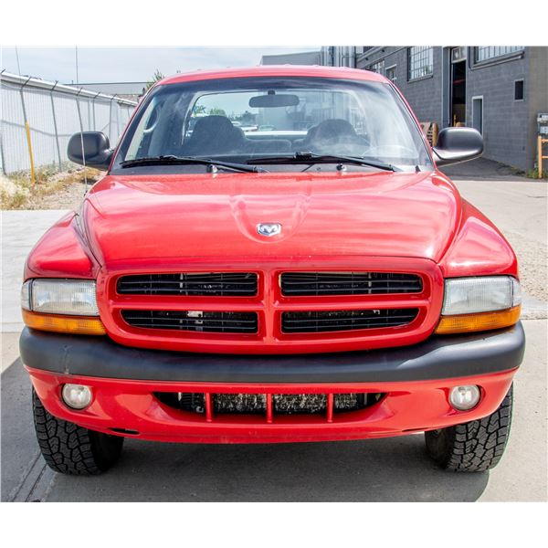 2003 DODGE DAKOTA QUAD SPORT