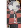 Image 1 : ASSEMBLED MAINSTAYS OSCILLATING 16" WHITE STAND UP