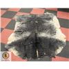 Image 1 : COW HIDE - APPROXIMATE SIZE 5 FEET X 5 FEET