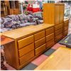 Image 1 : OAK BEDROOM FURNITURE - 5 PIECE