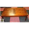 Image 1 : WOOD COFFEE TABLE 16.5 X 22 X 44 INCHES