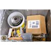 Image 1 : TOTE OF CONSTRUCTION HARDWARE & MORE