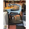 Image 1 : DELTA SCROLL SAW 18" VARIABLE SPEED