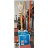 Image 1 : CHRISTMAS DECORATIVE LIGHT POST- 6' TALL