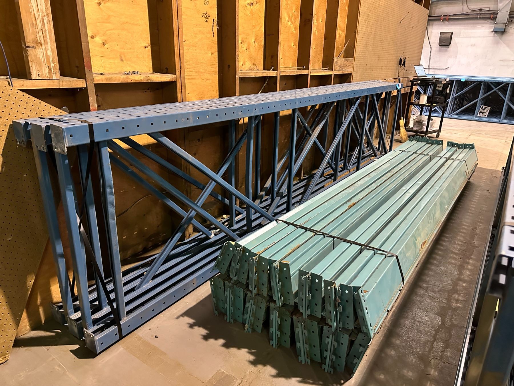 4 BAYS OF REDIRACK INDUSTRIAL PALLET RACKING INCLUDING 5 - 16' X 42 ...