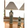 Image 4 : 2 Large Teal and Ivory Lovebird Lamps, Matching Vase and 2 Brass Plates