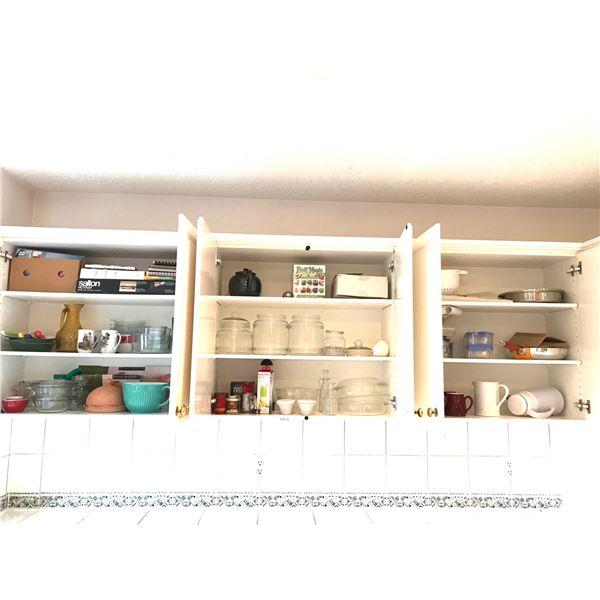 Salton Hottray, Assorted Mugs, Pyrex Bowls, Chefs Choice Knife Sharpener, Teapot, Measuring Cups, St