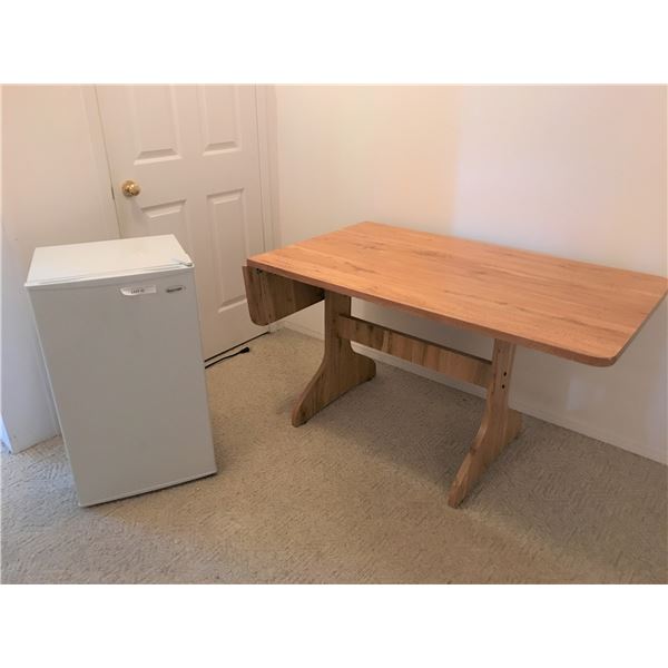 Wood Folding Table with Beaumark EnerGuide 330 kWh Mini Fridge