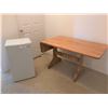Image 1 : Wood Folding Table with Beaumark EnerGuide 330 kWh Mini Fridge