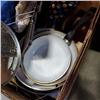 Image 3 : BOX OF KITCHEN ITEMS, POT GLOVES, PANS, UTENSILS AND MORE
