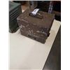 Image 3 : 2 VINTAGE RADIO POWER SUPPLIES