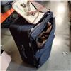 Image 3 : BLACK SUITCASE OF HANDBAGS