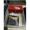 Image 2 : TOOLBOX WITH CONTENTS, ELECTRIC DRILL AND 2 FOLDING CRATES