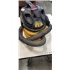 Image 3 : SHOP VAC - 4 GALLON 5.5 HP