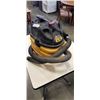 Image 4 : SHOP VAC - 4 GALLON 5.5 HP