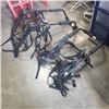 Image 1 : 2 SPORT RACK TRUNK MOUNT BIKE CARRIERS