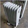 Image 2 : 2 OIL HEATERS BOTH WORKING