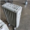 Image 3 : 2 OIL HEATERS BOTH WORKING