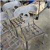 Image 3 : 4 IRON PATIO CHAIRS