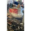 Image 1 : PALLET OF ESTATE GOODS