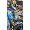 Image 4 : PALLET OF ESTATE GOODS