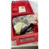 Image 2 : SCOTTS AIR SUPPLY RESPIRATOR IN CASE